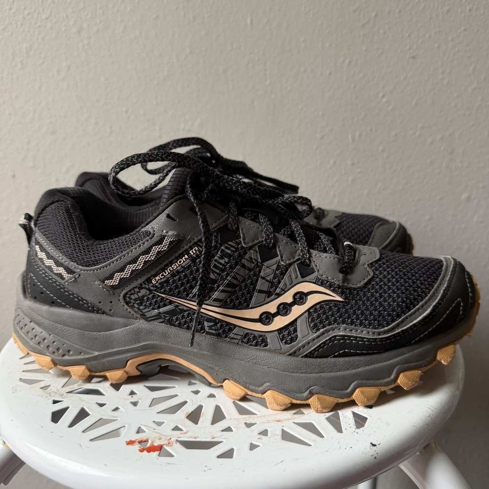 SAUCONY GRID‎ EXCURSION TR12 Grey/Peach Trail Running Walking S10452-2 Women's 8